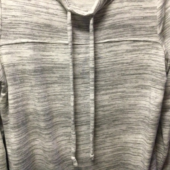 Top - Picture 3 of 5